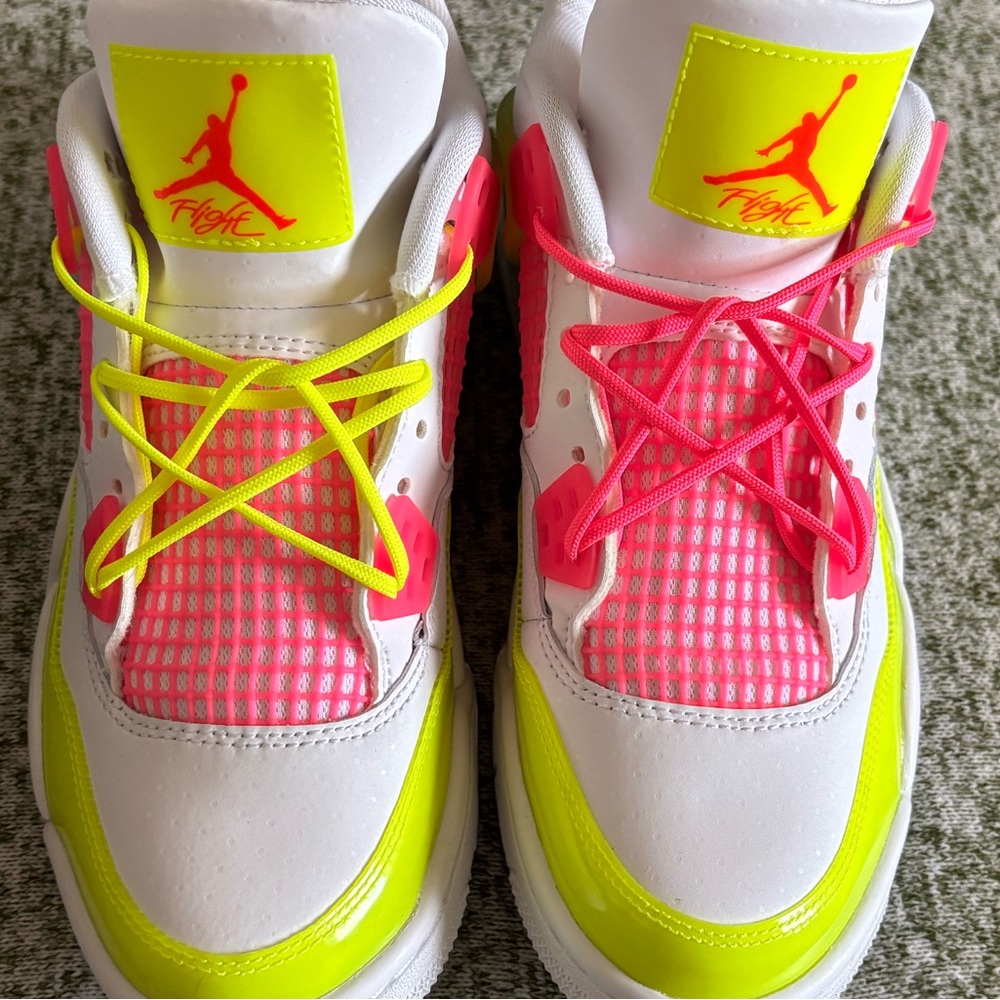 Air Jordan Jordan 4 
White w/ neon pink and yellow
Youth 5.5 
(Women’s 6.5)